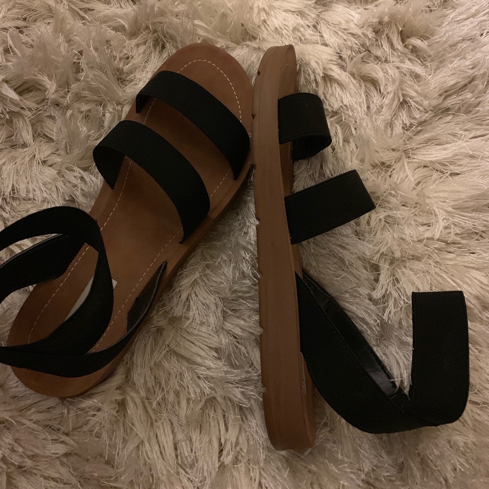 Steve Madden Raffy Sandals, BARELY WORN! 🥰